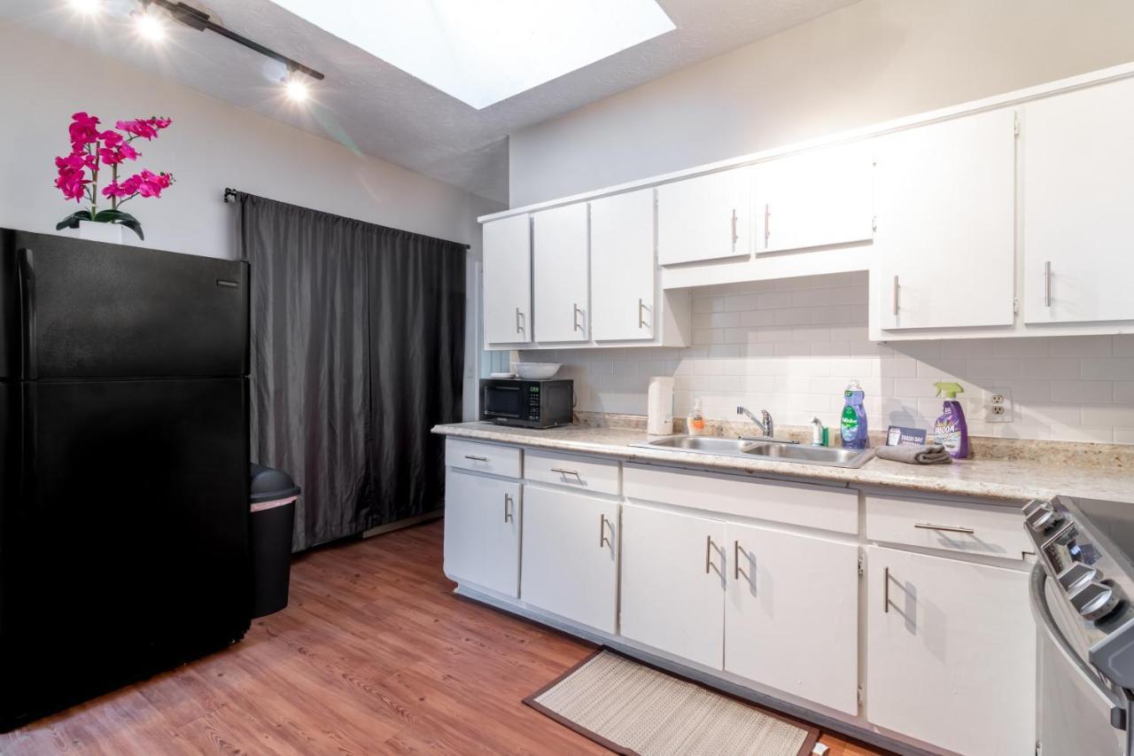 Sunny Sweetheart-Front Apartment near Riverwalk Columbus Buitenkant foto